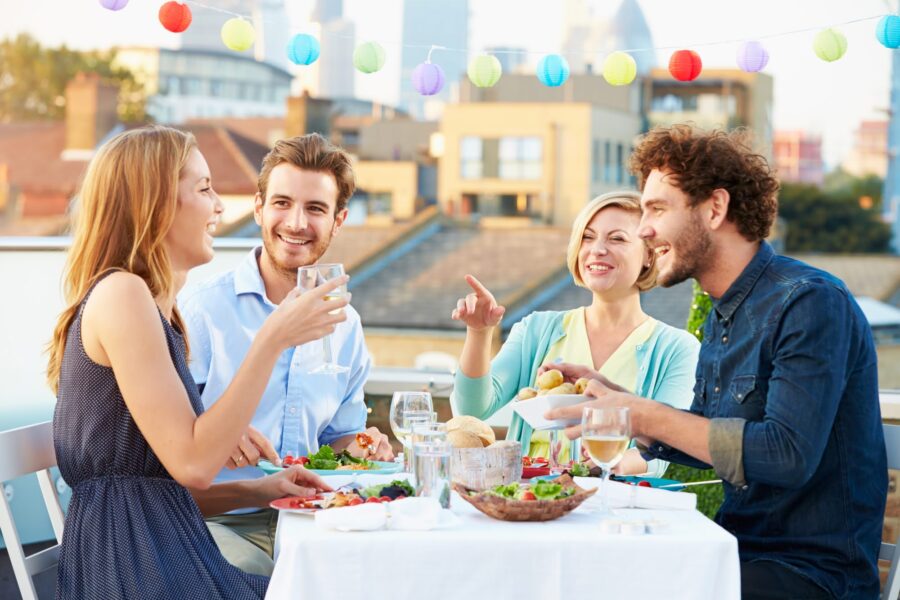 7 Reasons Rooftop Dining Elevates the Mountain Experience